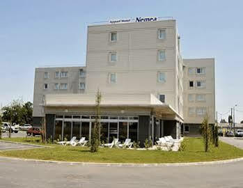 Aparthotel Nemea Aeroport